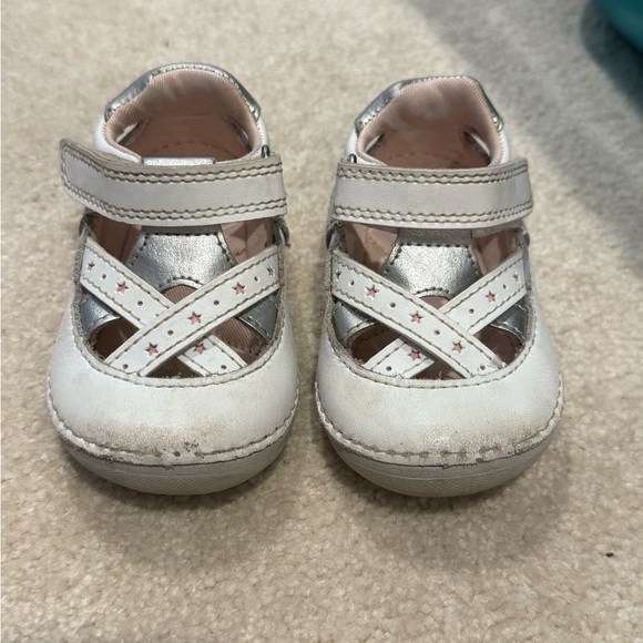 Stride Rite White and Silver Baby Shoes - Picture 1 of 5